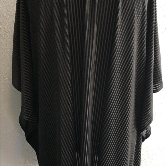 NWT Lane Bryant Black Velvet Open Front Shawl Cardigan Draped One Size Plus Size - Picture 2 of 4